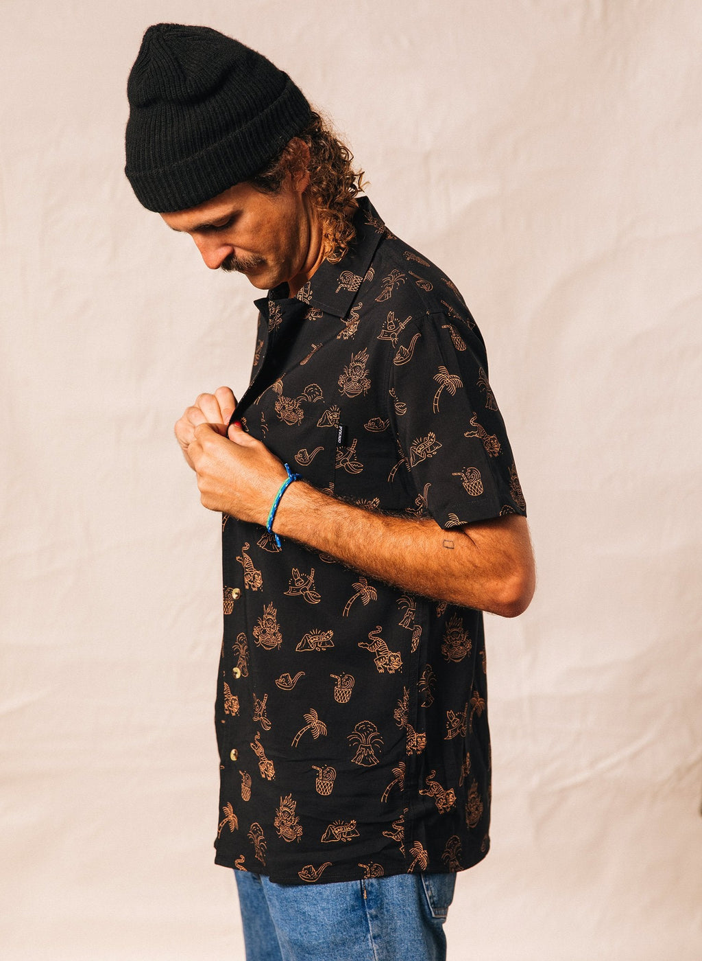 Spicy Noods Button-Up